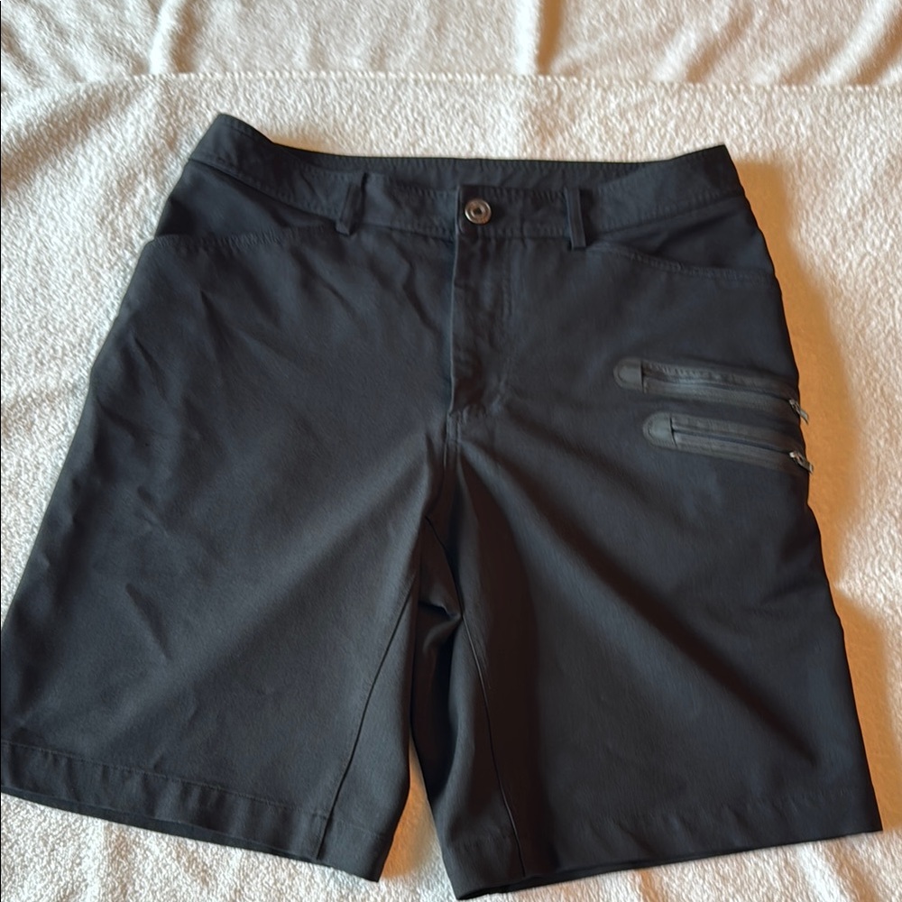 Lulu lemon Men’s Black Cadence Commute Performance Chino Shorts